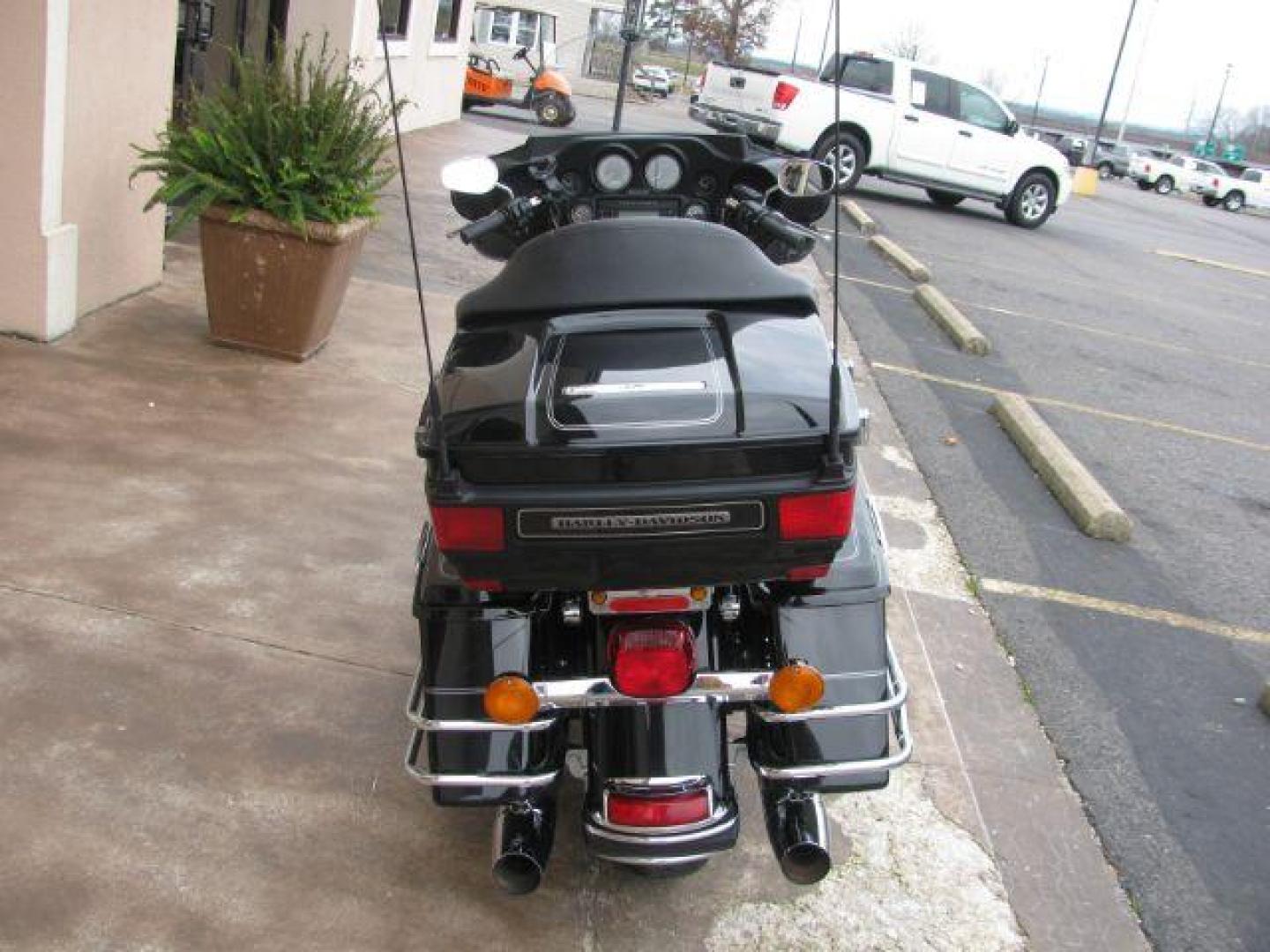 2013 Black Harley-Davidson FLHTCU103 Ultra (1HD1FCM19DB) with an 1690CC engine, located at 2443 Albert Pike, Hot Springs, AR, 71913, (501) 623-6255, 34.492222, -93.109993 - Photo#3