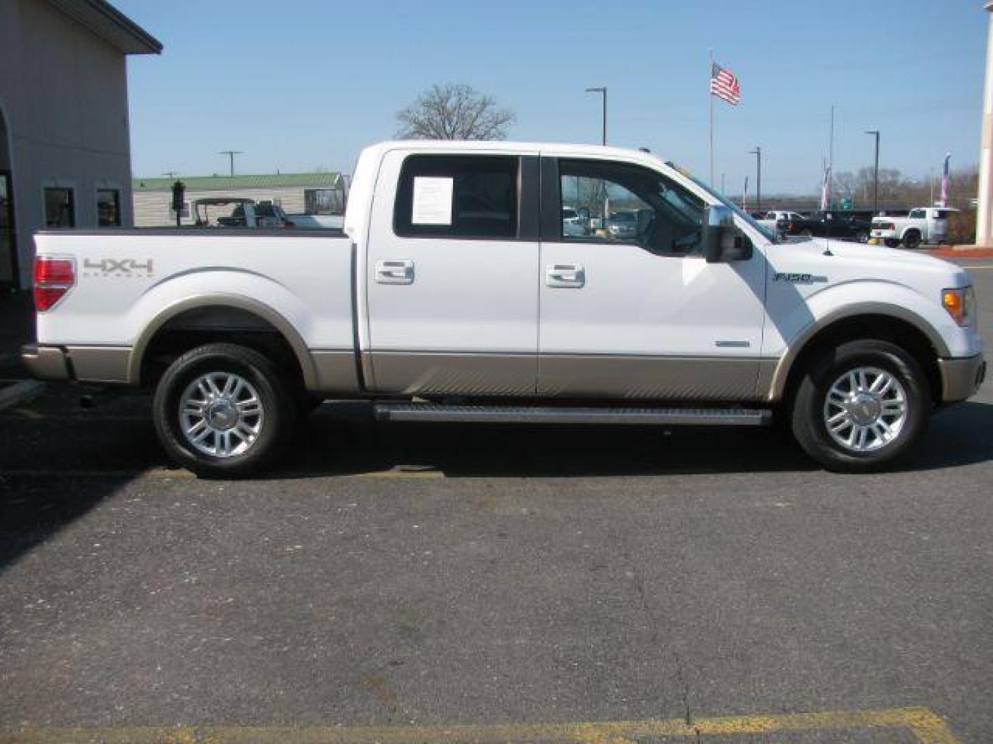 2012 White Ford F-150 Lariat SuperCrew 5.5-ft. Bed 4WD (1FTFW1ET9CF) with an 3.5L V6 TURBO engine, 6-Speed Automatic transmission, located at 2443 Albert Pike, Hot Springs, AR, 71913, (501) 623-6255, 34.492222, -93.109993 - Photo#5