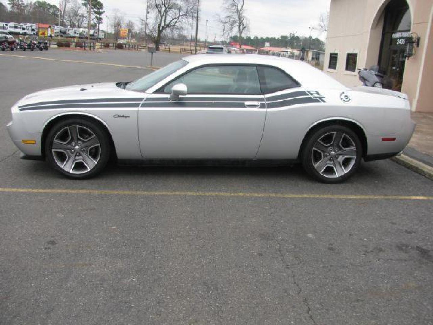 2012 Silver Dodge Challenger R/T (2C3CDYBT1CH) with an 5.7L V8 OHV 16V engine, 4-Speed Automatic transmission, located at 2443 Albert Pike, Hot Springs, AR, 71913, (501) 623-6255, 34.492222, -93.109993 - Photo#1