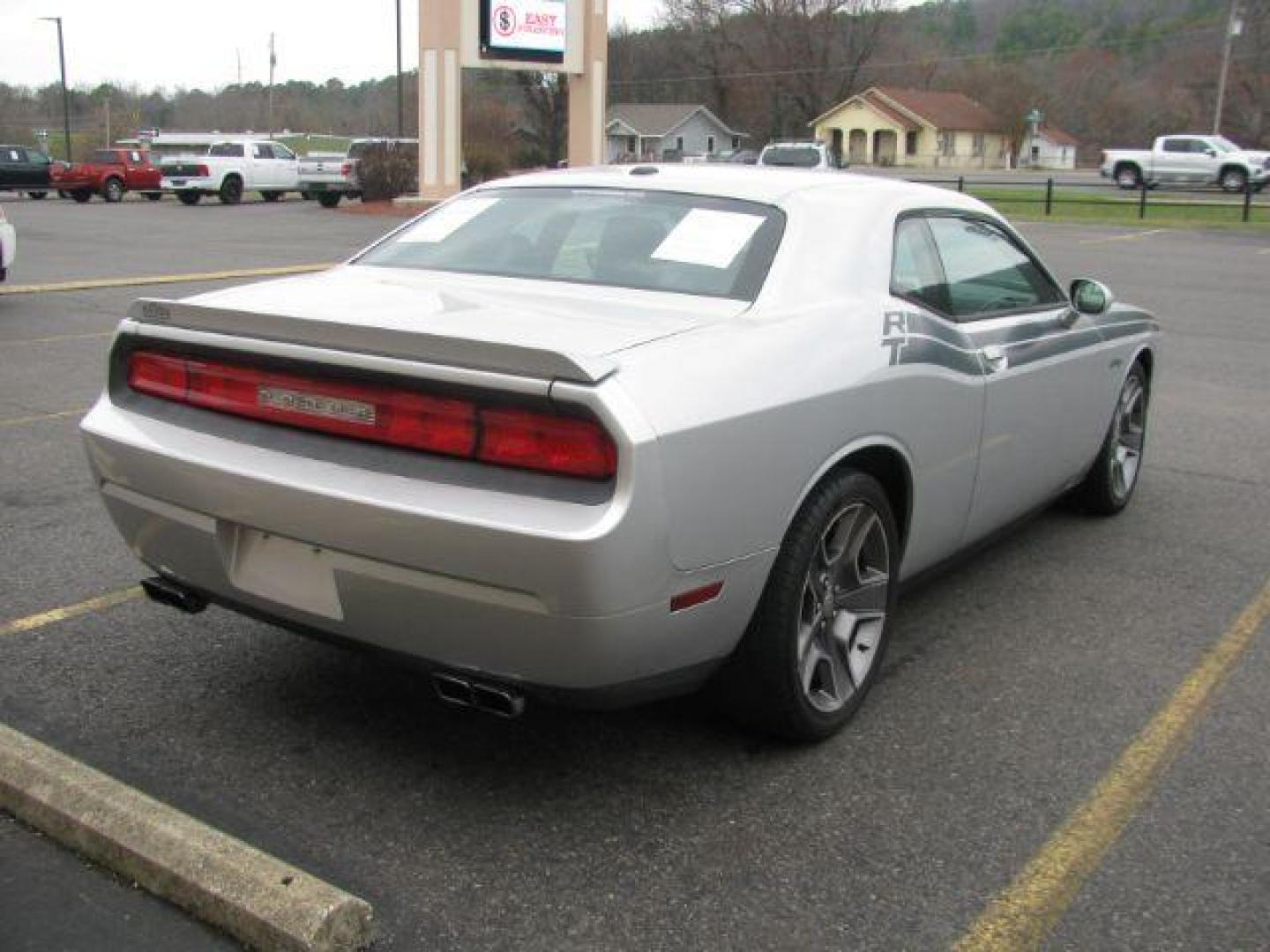 2012 Silver Dodge Challenger R/T (2C3CDYBT1CH) with an 5.7L V8 OHV 16V engine, 4-Speed Automatic transmission, located at 2443 Albert Pike, Hot Springs, AR, 71913, (501) 623-6255, 34.492222, -93.109993 - Photo#3