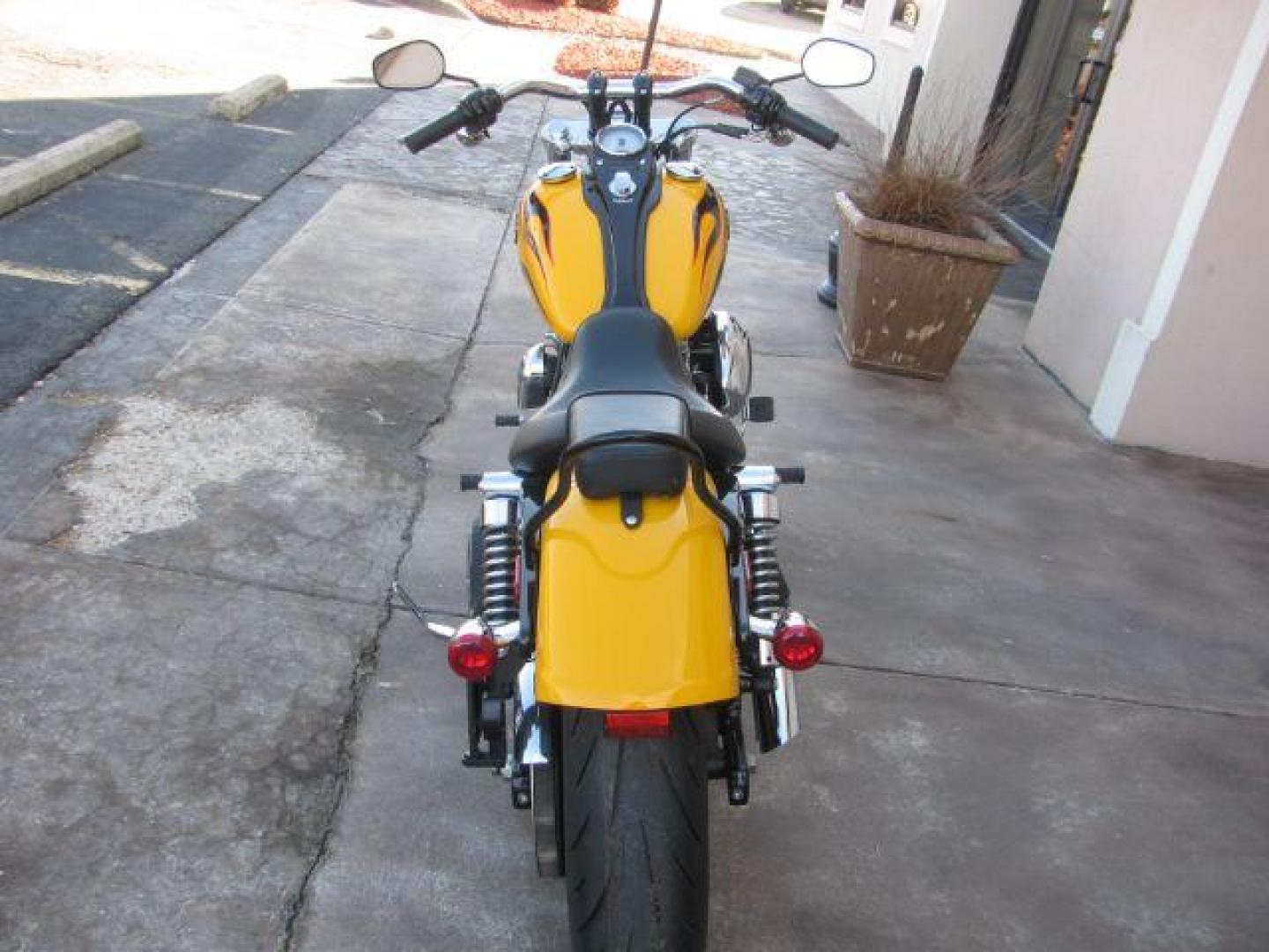 2011 Yellow Harley-Davidson Dyna Wide Glide Dyna Glide Wide (1HD1GP414BC) with an 1584CC engine, Manuel transmission, located at 2443 Albert Pike, Hot Springs, AR, 71913, (501) 623-6255, 34.492222, -93.109993 - Photo#1