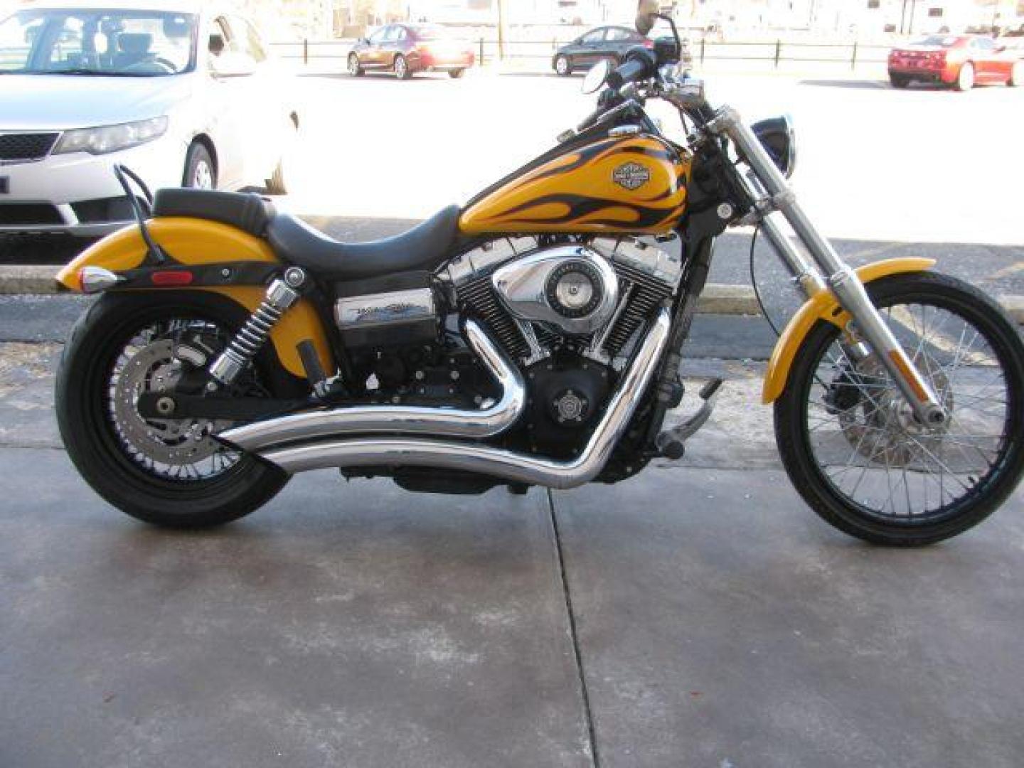 2011 Yellow Harley-Davidson Dyna Wide Glide Dyna Glide Wide (1HD1GP414BC) with an 1584CC engine, Manuel transmission, located at 2443 Albert Pike, Hot Springs, AR, 71913, (501) 623-6255, 34.492222, -93.109993 - Photo#2