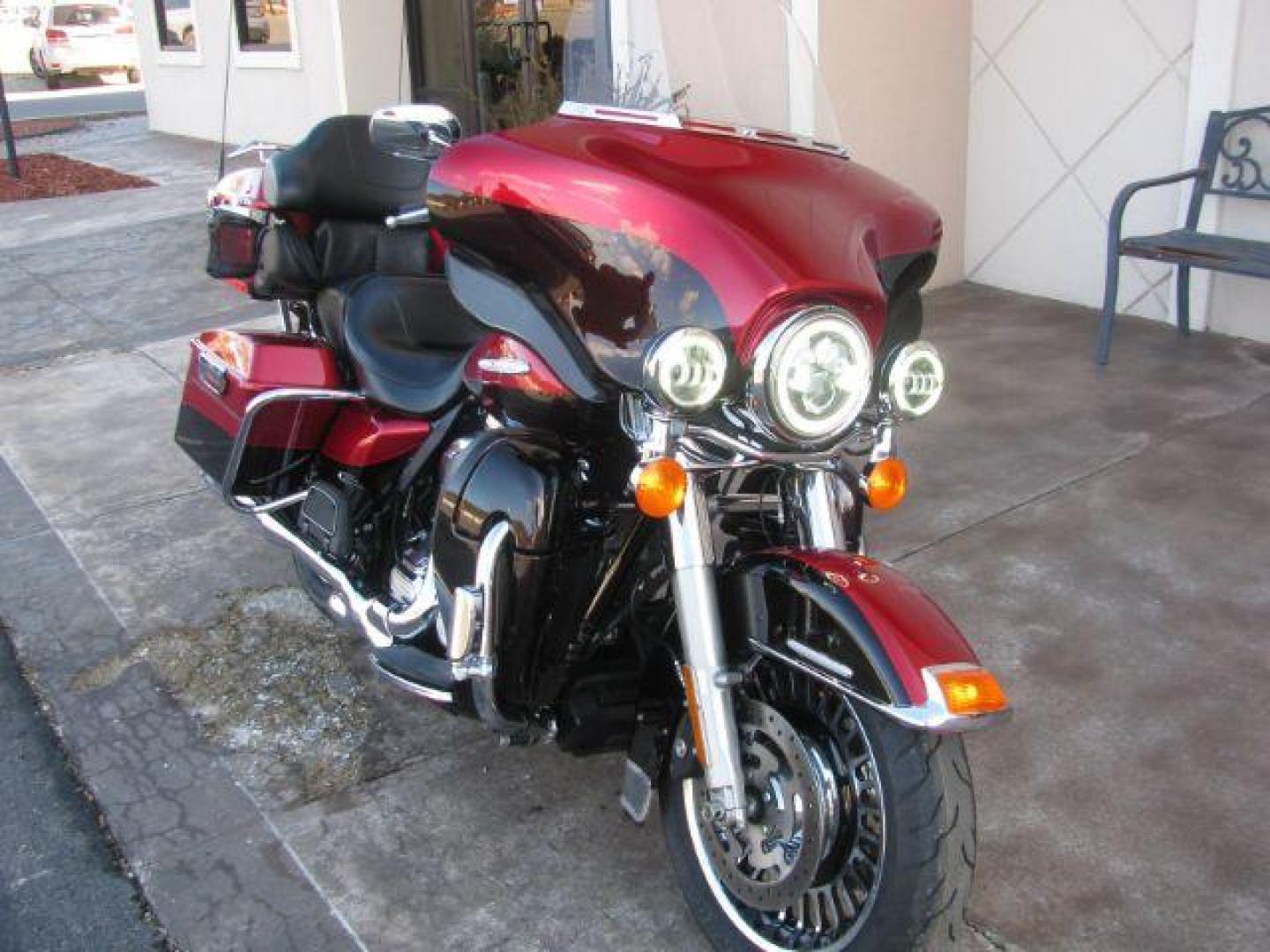 2012 Maroon Harley Davidson FLHTK Ultra (1HD1KEM12CB) with an 1690 CC engine, Manual transmission, located at 2443 Albert Pike, Hot Springs, AR, 71913, (501) 623-6255, 34.492222, -93.109993 - Photo#1