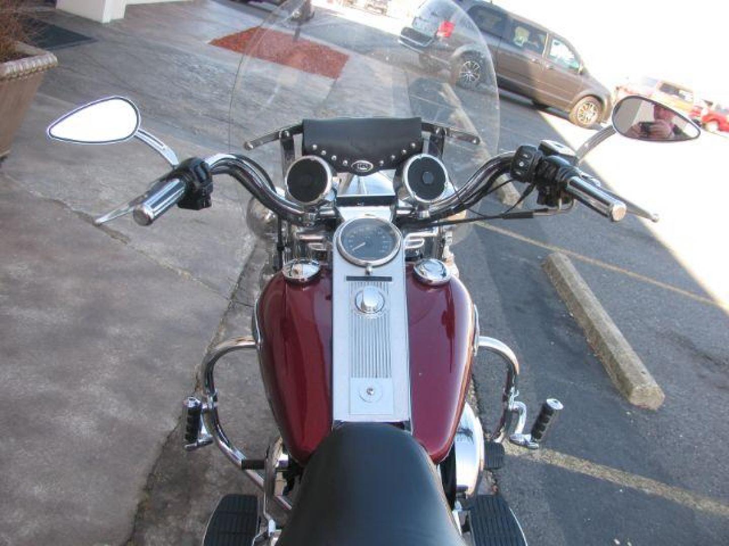 2004 Maroon Harley-Davidson FLHRCI Road King (1HD1FRW1X4Y) with an 1450CC engine, located at 2443 Albert Pike, Hot Springs, AR, 71913, (501) 623-6255, 34.492222, -93.109993 - Photo#4