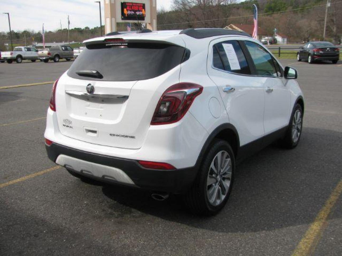 2017 White Buick Encore Preferred (KL4CJASB2HB) with an Ecotec 1.4L I-4 DOHC engine, located at 2443 Albert Pike, Hot Springs, AR, 71913, (501) 623-6255, 34.492222, -93.109993 - Photo#3