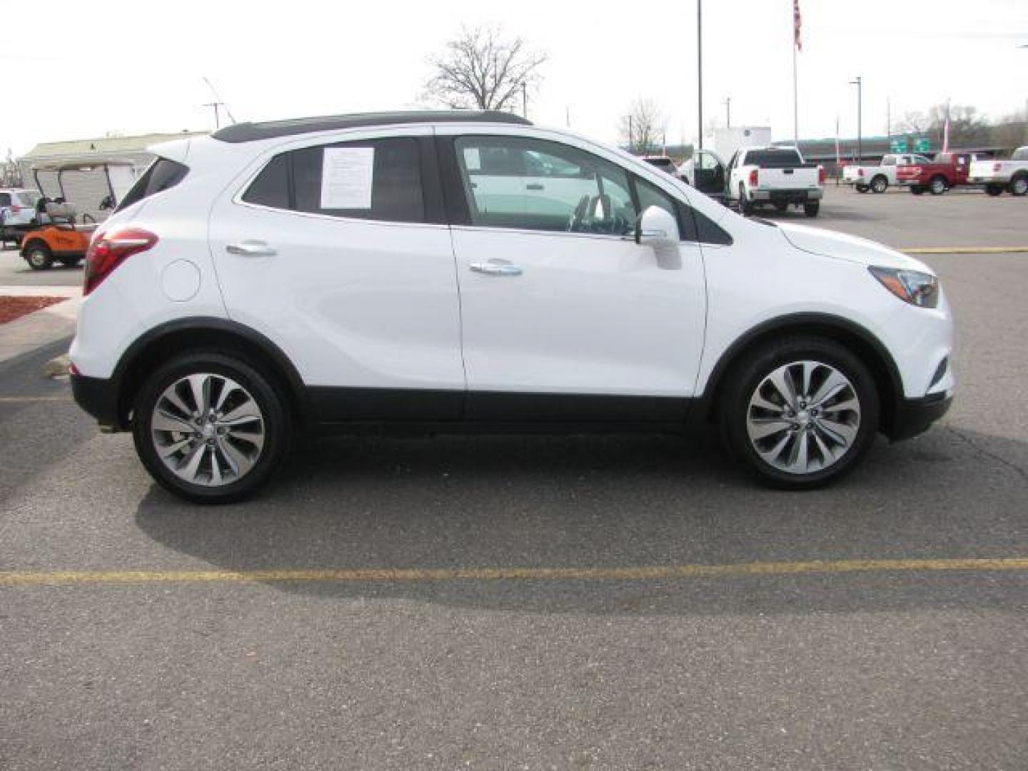 2017 White Buick Encore Preferred (KL4CJASB2HB) with an Ecotec 1.4L I-4 DOHC engine, located at 2443 Albert Pike, Hot Springs, AR, 71913, (501) 623-6255, 34.492222, -93.109993 - Photo#4